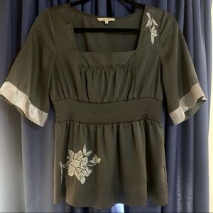 RW & CO grey Square Neck Popover Blouse